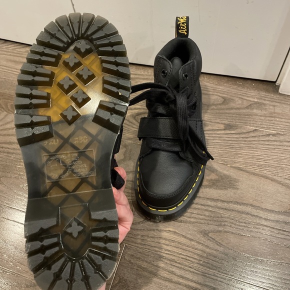 Dr. Marten Zuma II - Picture 2 of 4